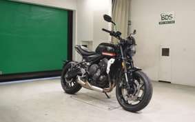 TRIUMPH TRIDENT 660 2021