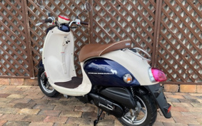 YAMAHA  VINO  DELUXE  SA37J