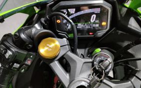 KAWASAKI  NINJA ZX-4RR ZX400P