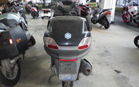 PIAGGIO MP3 250