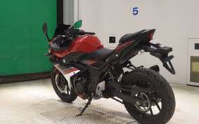 SUZUKI GSX250R 2004