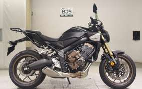 HONDA CB650R E-Clutch 2024 RH17