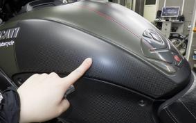 DUCATI DIAVEL Carbon 2017
