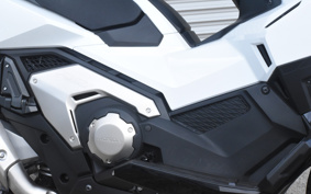 HONDA X-ADV 750 2026 RH21