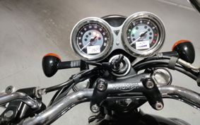 TRIUMPH BONNEVILLE T100 2024 DAD70G
