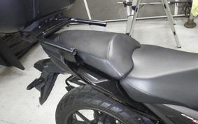 HONDA CB200XA 2025