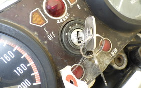 YAMAHA RD250 352