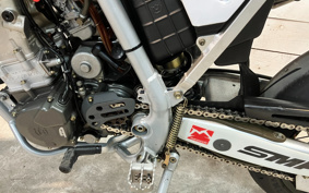 HUSQVARNA SM250R