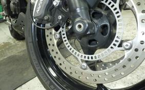 TRIUMPH TRIDENT 660 2023