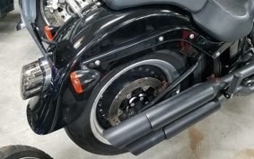 HARLEY FLSTFBS 2017 JT9