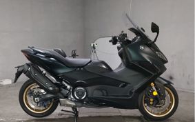 YAMAHA T-MAX 560 SJ19J