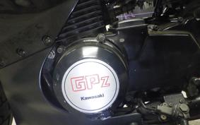 KAWASAKI GPZ750 F ZX750A