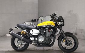 YAMAHA XJR1300 C 2017 RP19