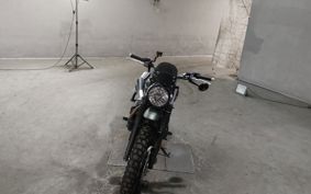 TRIUMPH  TRIUMPH  STREET  SCRAMBLER  DAD78G