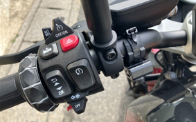 BMW R12 2024 0N51