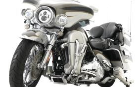 HARLEY FLHTCUSE1800CVO 2013 PR8
