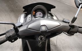 YAMAHA N-MAX 155 SG50J