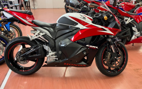 HONDA CBR600RR 2010 PC40
