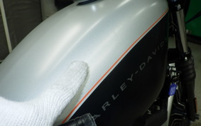 HARLEY XL883N 2009