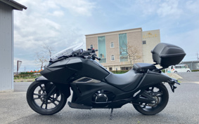 HONDA NM4 VULTUS -01 2020 RC82