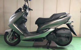 YAMAHA MAJESTYS SG28J