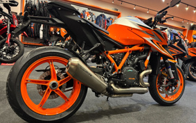 KTM 1290 SUPER DUKE R EVO V3940