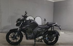 YAMAHA FZ25 RG42