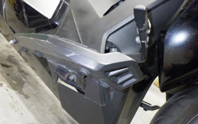 HONDA NM4 VULTUS -01 2015 RC82