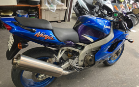 KAWASAKI ZX900R NINJA 2000 ZX900E