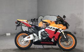 HONDA CBR600RR 2013 PC40