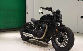 TRIUMPH BONNEVILLE BOBBER 2024