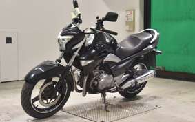 SUZUKI GSR250