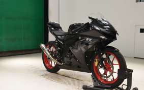 SUZUKI GSX-R125 DL33B