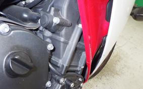 YAMAHA YZF-R1 2010