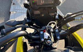 SUZUKI STROM 250 DS11A
