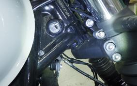 TRIUMPH BONNEVILLE BOBBER 2024
