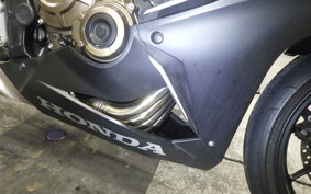 HONDA CBR650R 2021 RH03