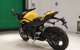 TRIUMPH STREET TRIPLE RS 2024