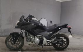 HONDA NC 700 X RC63