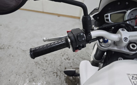 TRIUMPH STREET TRIPLE R 2013 TMD416