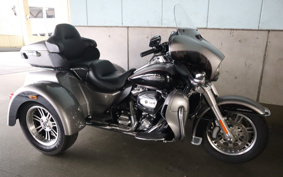 HARLEY FLHTCU 2021 MAD