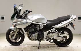 SUZUKI BANDIT 1200 S 2004 GV77A