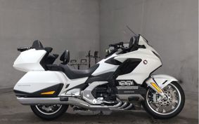 HONDA GL1800 TOUR DCT SC79