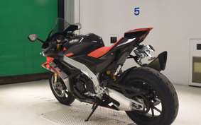 APRILIA RSV4 1100ファクト 2023