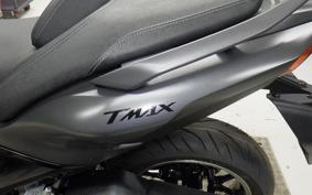 YAMAHA T-MAX 560 T 2026 SJ21J