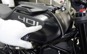 HUSQVARNA SVARTPILEN 401 2024