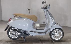 VESPA PRIMA BEIGE RA125 ..
