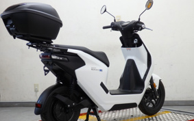 HONDA EM1 e: EF16