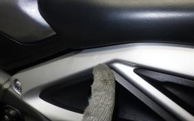 TRIUMPH STREET TRIPLE RS 2021