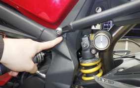 TRIUMPH DAYTONA 675 2012